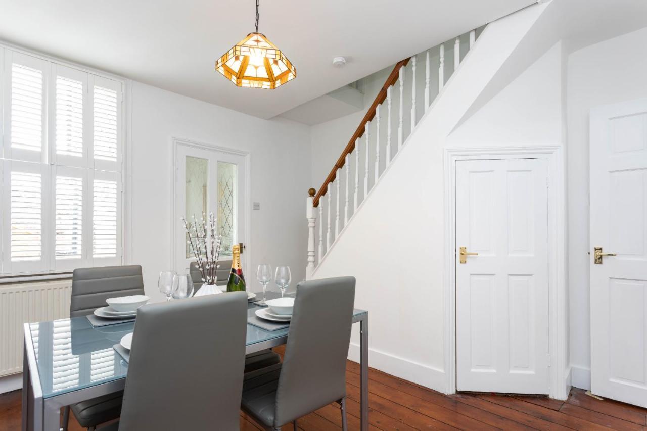 30 Percent Off Monthly Stays - City Centre - 3 Bedrooms St Albans Bagian luar foto