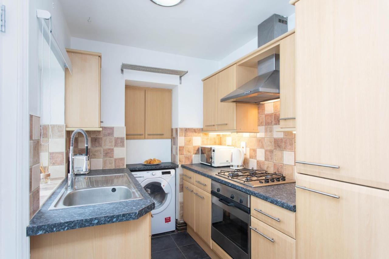 30 Percent Off Monthly Stays - City Centre - 3 Bedrooms St Albans Bagian luar foto